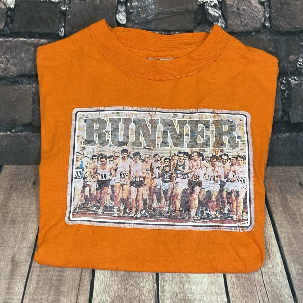 Vintage 1977 Runner Marathon Butler Wisconsin Graphic T-Shirt Hanes Beefy-T RARE